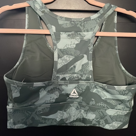 Reebok women’s sports bra - Picture 2 of 2